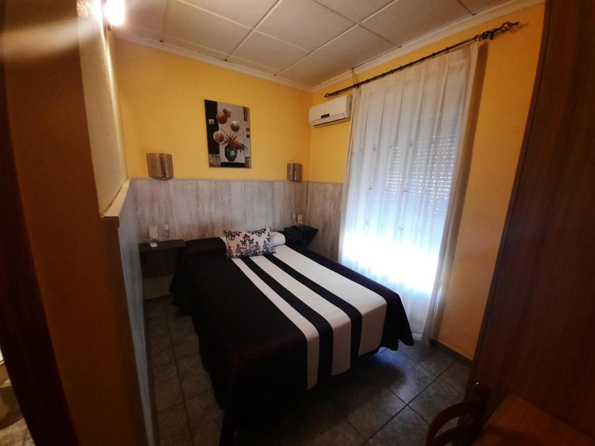 Hostal Alba Albacete Zewnętrze zdjęcie